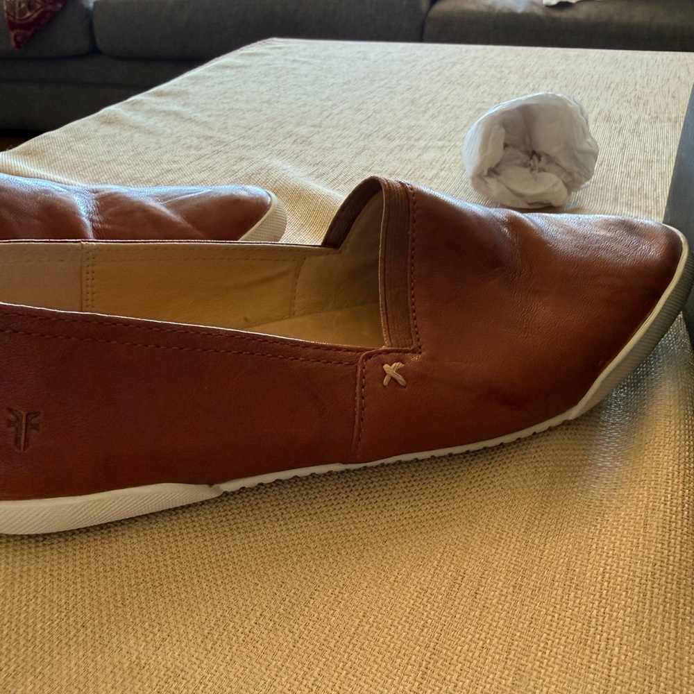 Frye Women's Melanie Slip-On Leather Flats in Chestnut Brown-NIB - Picture 7 of 15